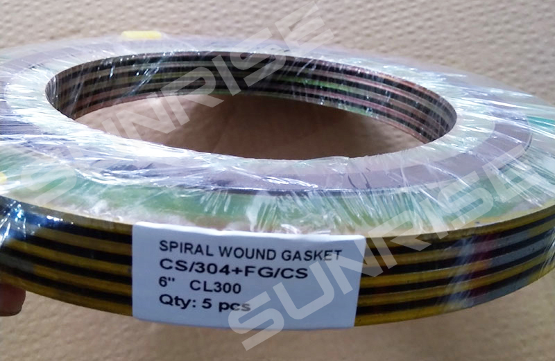 Spiral Wound Gasket, 6Inch CL300, CS Outer Ring, SS304 Inner Ring + Graphite, Standard ASME B16.20