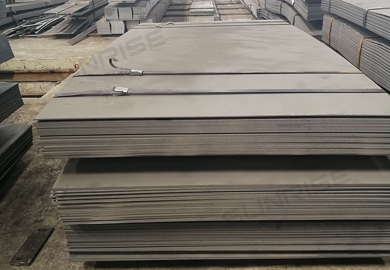 ASTM A516 GR.70 CARBON STEEL PLATES,SIZE: Wall Thickness 16mm X WIDTH 1220MM LENGTH: 2440MM ANTI-RUST PAINTING; ASTM A516 GR.70