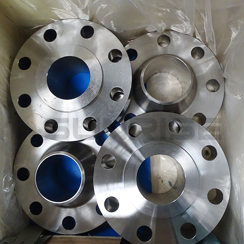 ASTM A182 F304 Weld Neck Flange, Size 16 Inch, Pressure Class 150, Wall Thickness: SCH 40, RF End Flange, ANSI B16.5