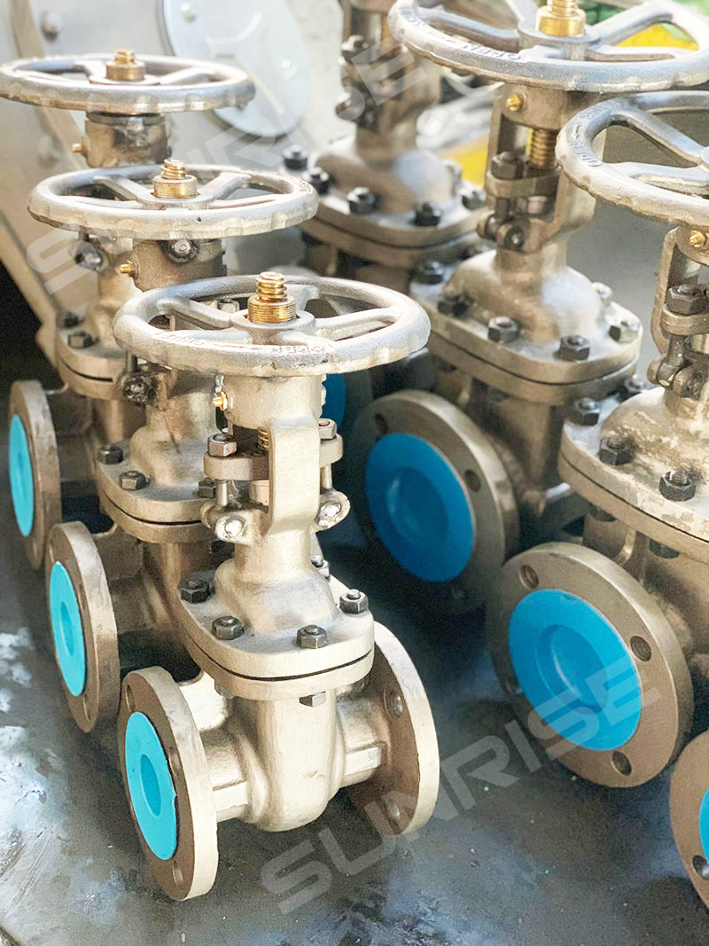 Gate valve 4” ANSI 300 RF, Flexible Wedge bolted bonnet bar stem with flange ISO F14 or F10 for our actuator mounting. Body material: ASTM A216 WCB,Trim S.S. 316 +Stellite