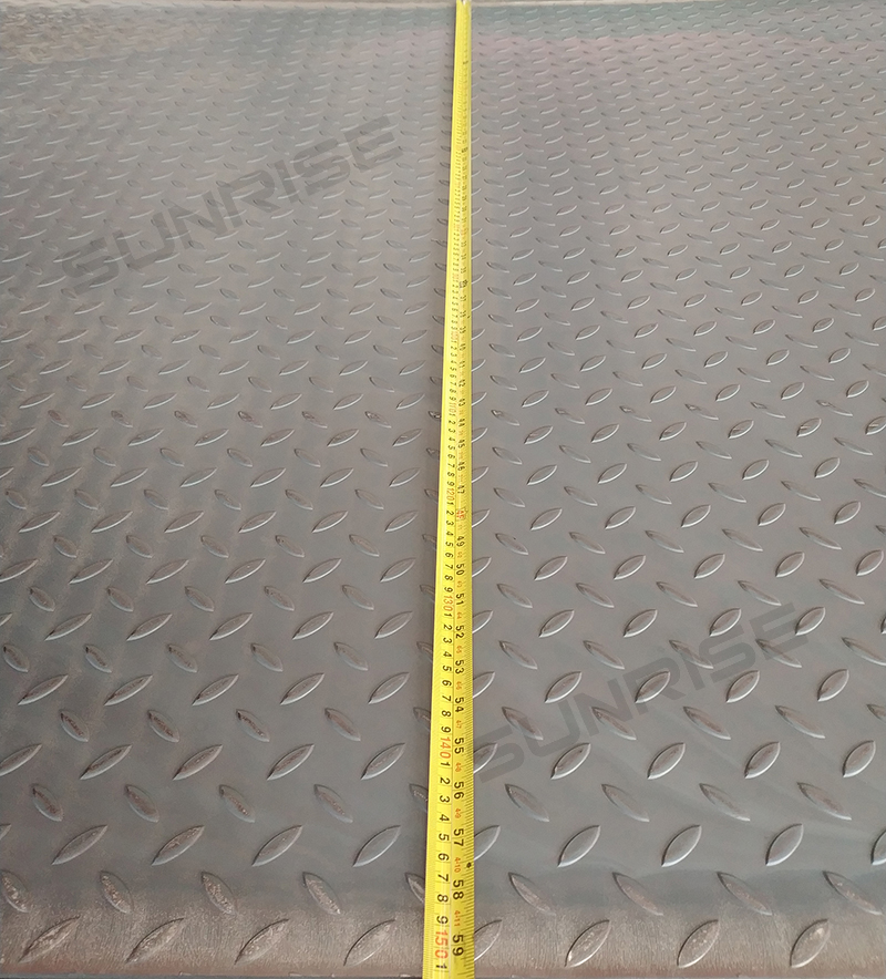 1500MM WIDTH CARBON STEEL CHEQUERED PLATES, LENGTH: 6000MM ; WALL THICKNESS 12 MM ASTM A283 GR.C 