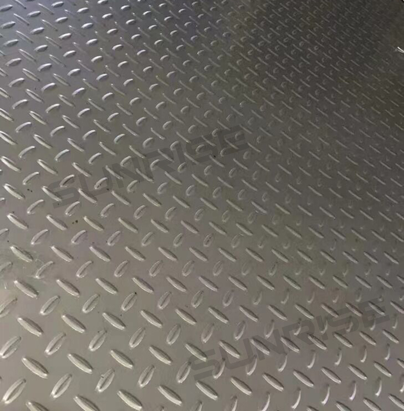 1220MM WIDTH CARBON STEEL CHEQUERED PLATES, LENGTH: 2440MM ; WALL THICKNESS 16 MM ASTM A283 GR.C 