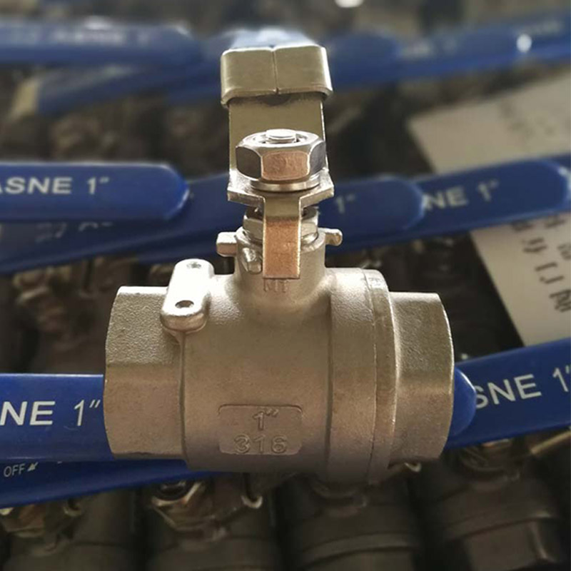 ASTM A182 F316 Ball Valve, Size 1 Inch, Pressure:CL800, Body Material: ASTM A182 F316; Ball Material :SS316 ,NPT ends.