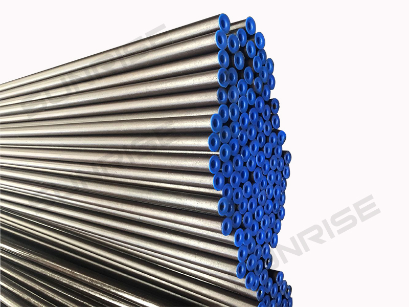 Alloy Steel Seamless Pipe, Size : 1/2 Inch, Wall Thickness: SCH40,Material: A355 P22, LENGTH: 6M, Standard:ANSI B36.19