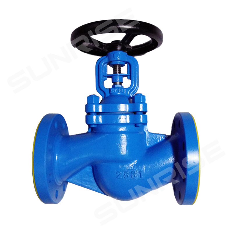 Globe Valve Size 5inch, Pressure : CL300, Flange RF End , Body ASTM A216 WCB; Trim :1#  API 600&BS1873